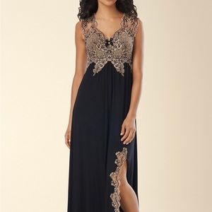 Sexy Soma gown size large